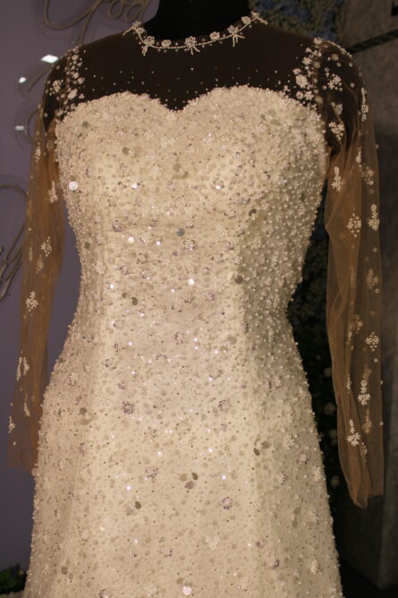 Radiance Queen Gown - Image 2